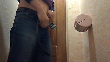 free amante urinal peeing man 1 video