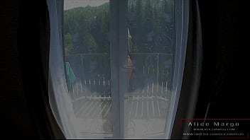 free sexy blonde riding video