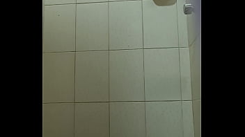 free ich habe meiner schulmädchennichte eine versteckte kamera angehängt video