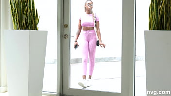 free gorgeous confident black girl goes for what she wants video