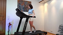 free tirs sweaty gym sex pussy pumping on the treadmill video